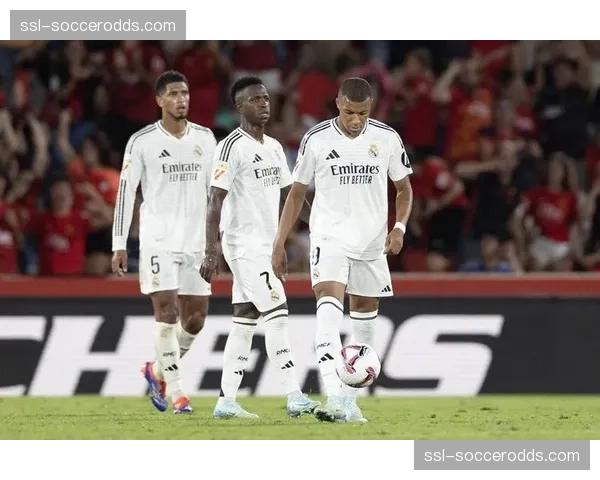 焦点前瞻：姆巴佩与贝林厄姆，新一代巨星在欧冠赛场的直接对话